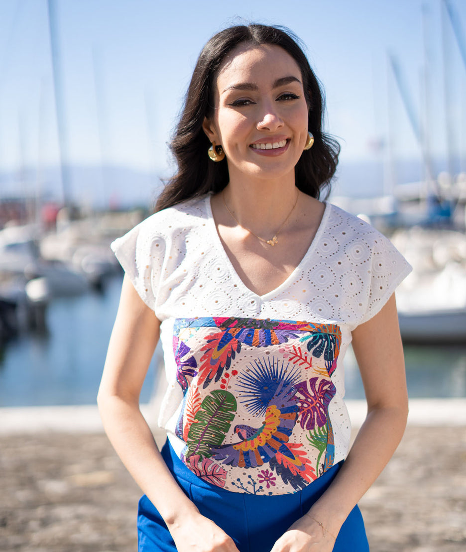 T-shirt ajouré imprimé floral blanc de face