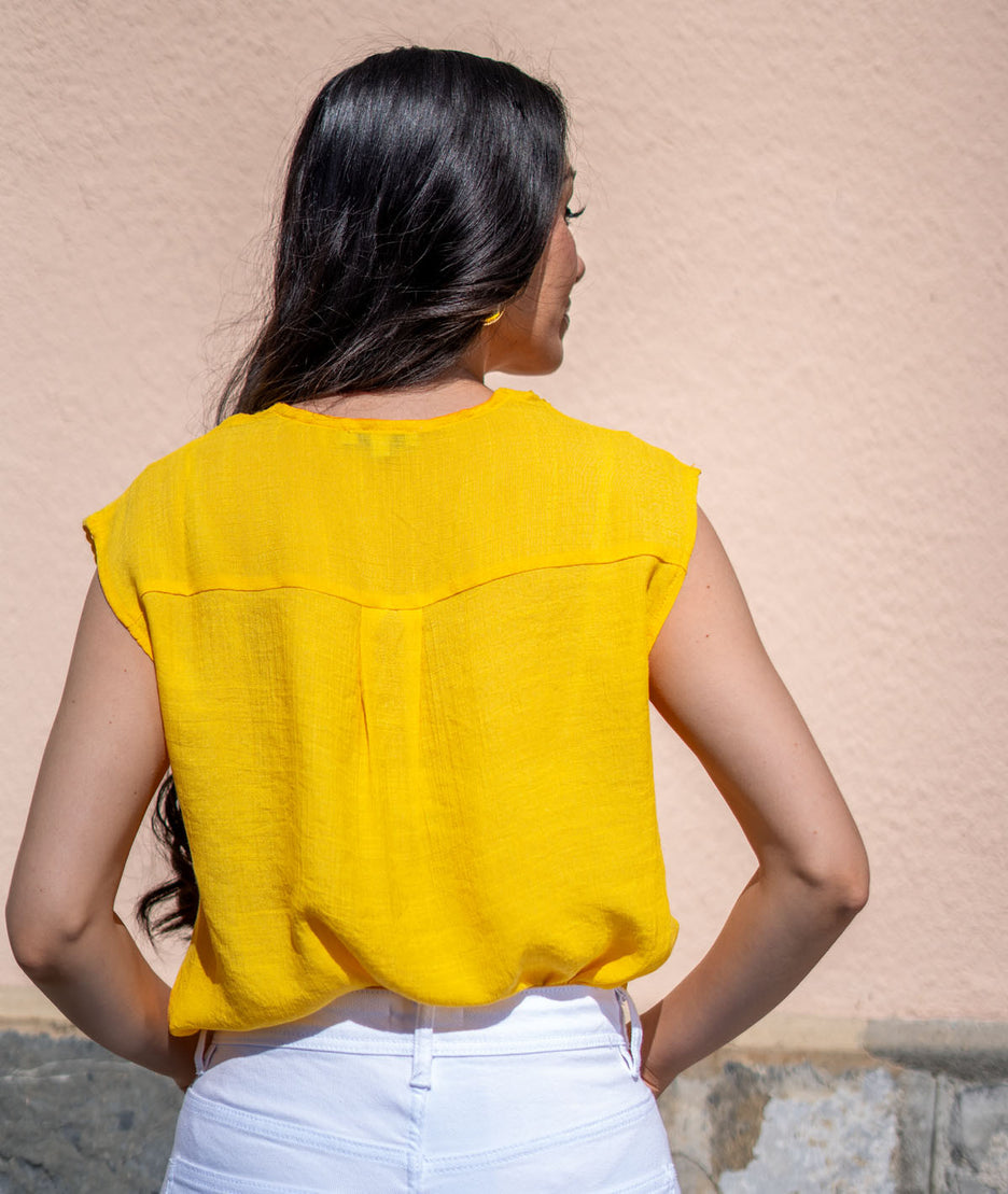 T-shirt à broderies Ajana jaune de dos