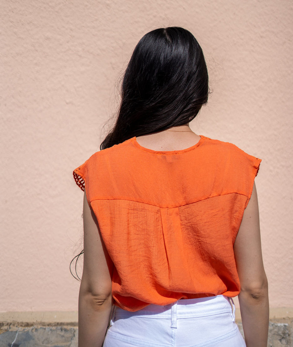 T-shirt à broderies Ajana orange de dos