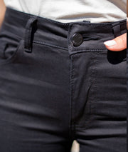 Pantacourt en jean Lotus noir détails