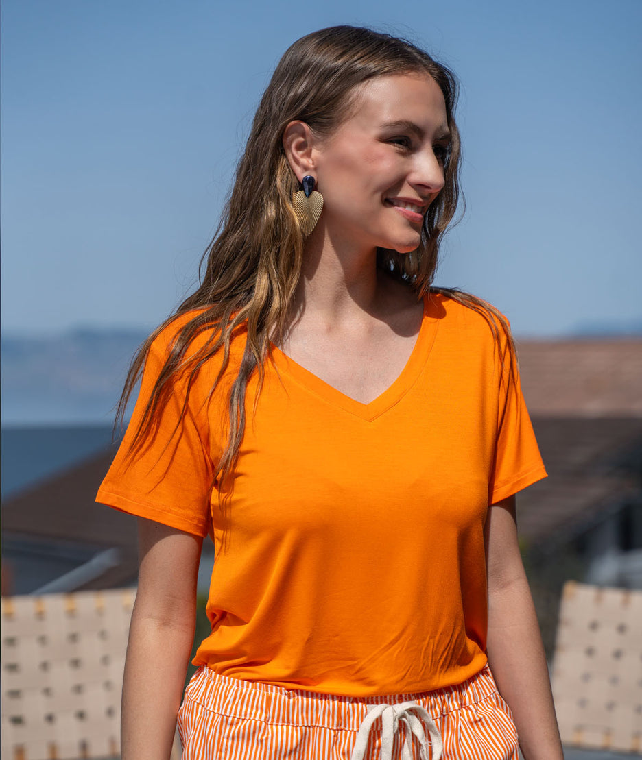 T-shirt col V Andrea orange face avant
