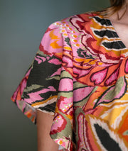 T-shirt à motif colorés Bora détail épaule