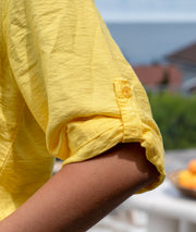 Chemise fluide Nona jaune détail manche