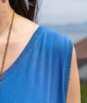 Robe longue ample Unia bleu roi détails