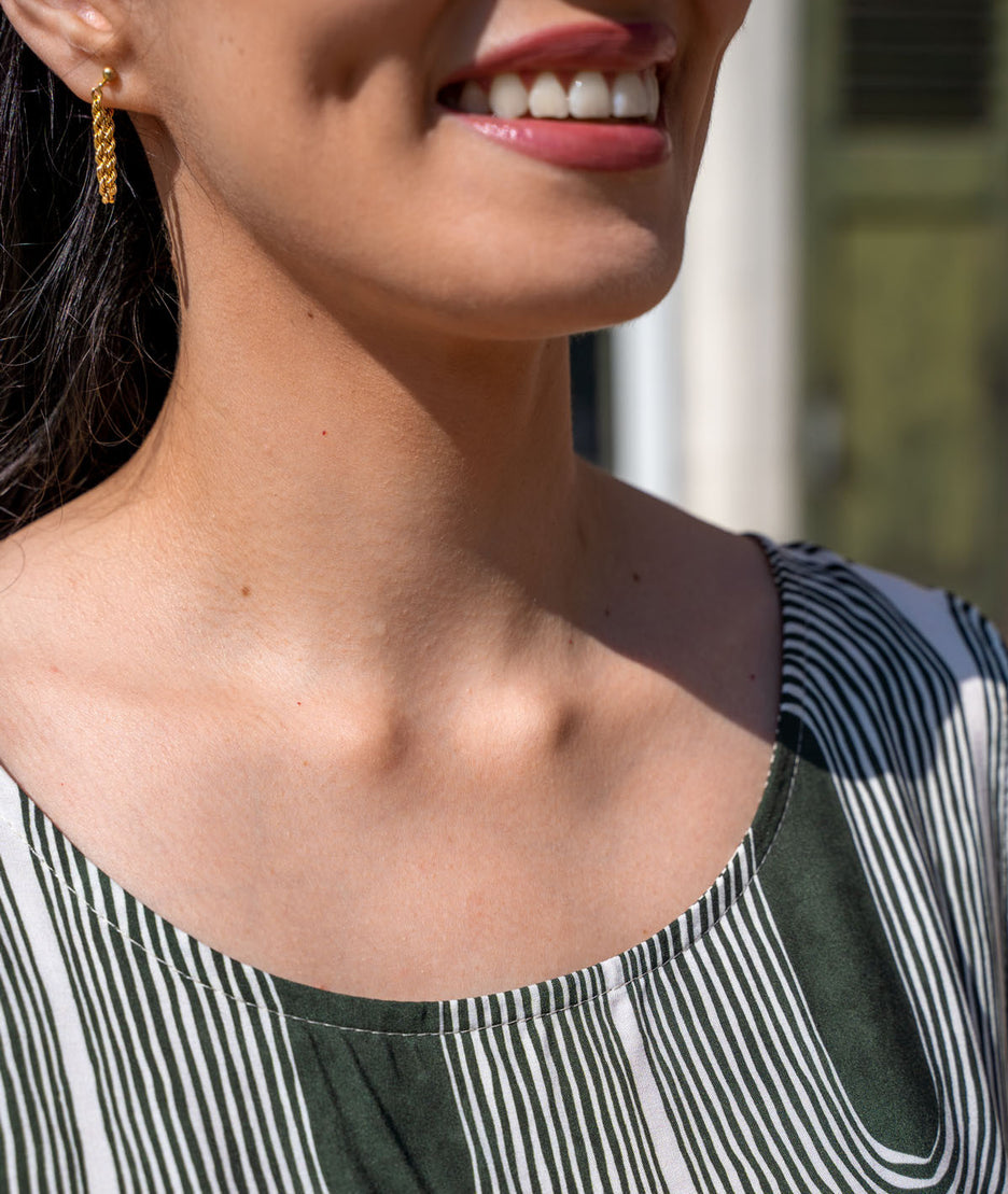 Robe courte Geo détail col