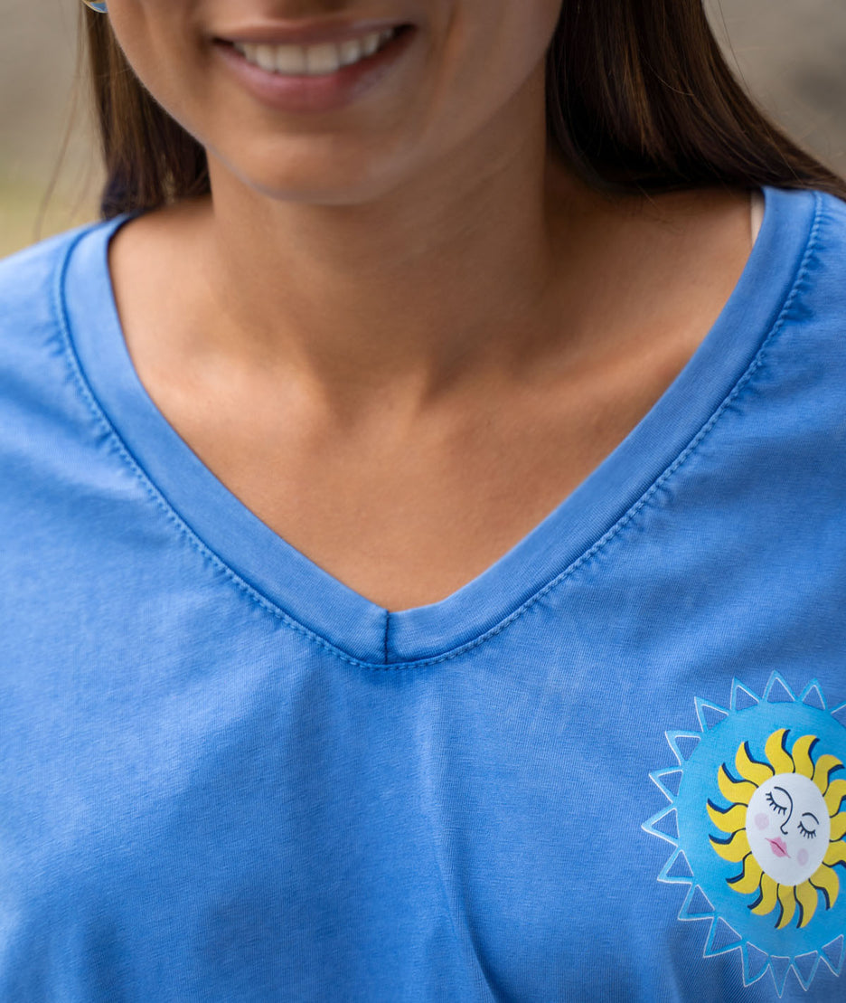 T-shirt ample bleu détails