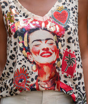 Débardeur pailleté à imprimé rouge détail avant