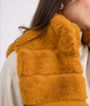 Gilet sans manches fausse fourrure Furla ocre détails