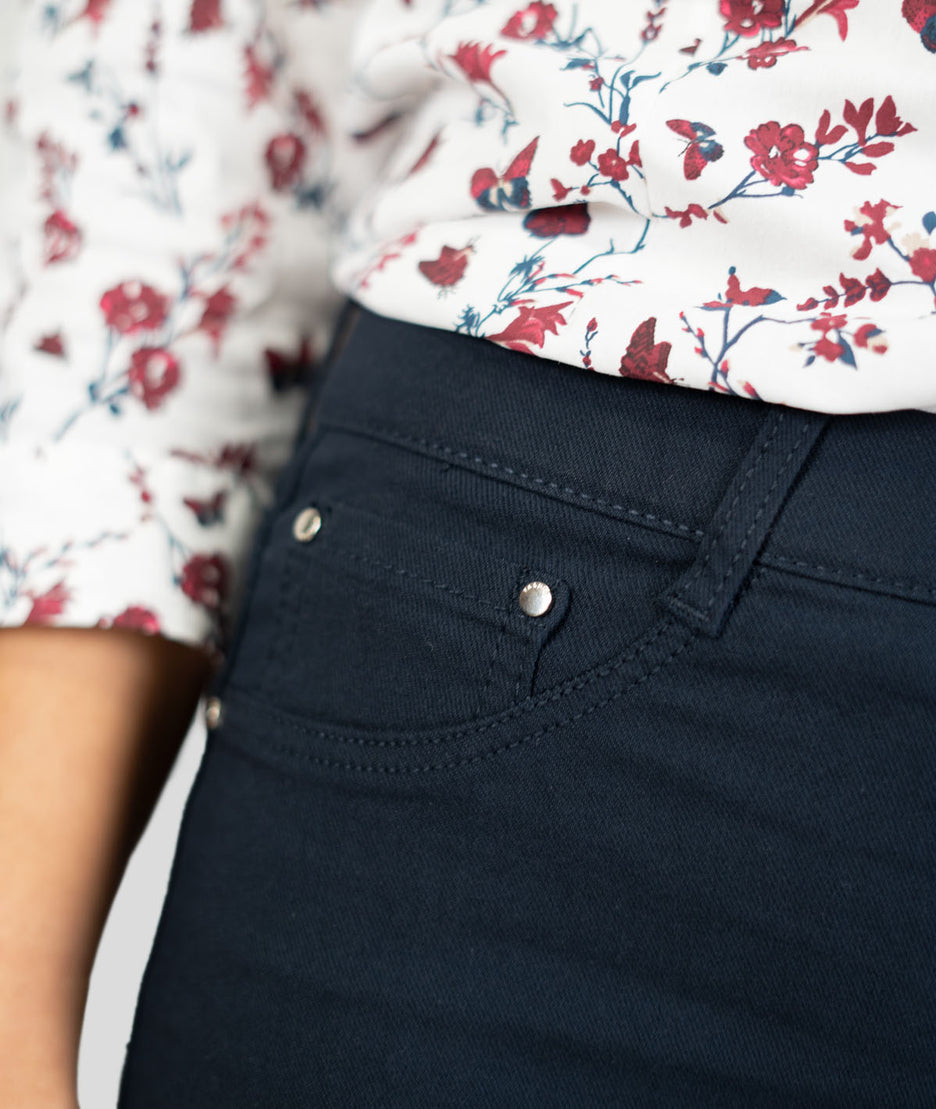 Pantalon slim taille élastique Lili marine détails