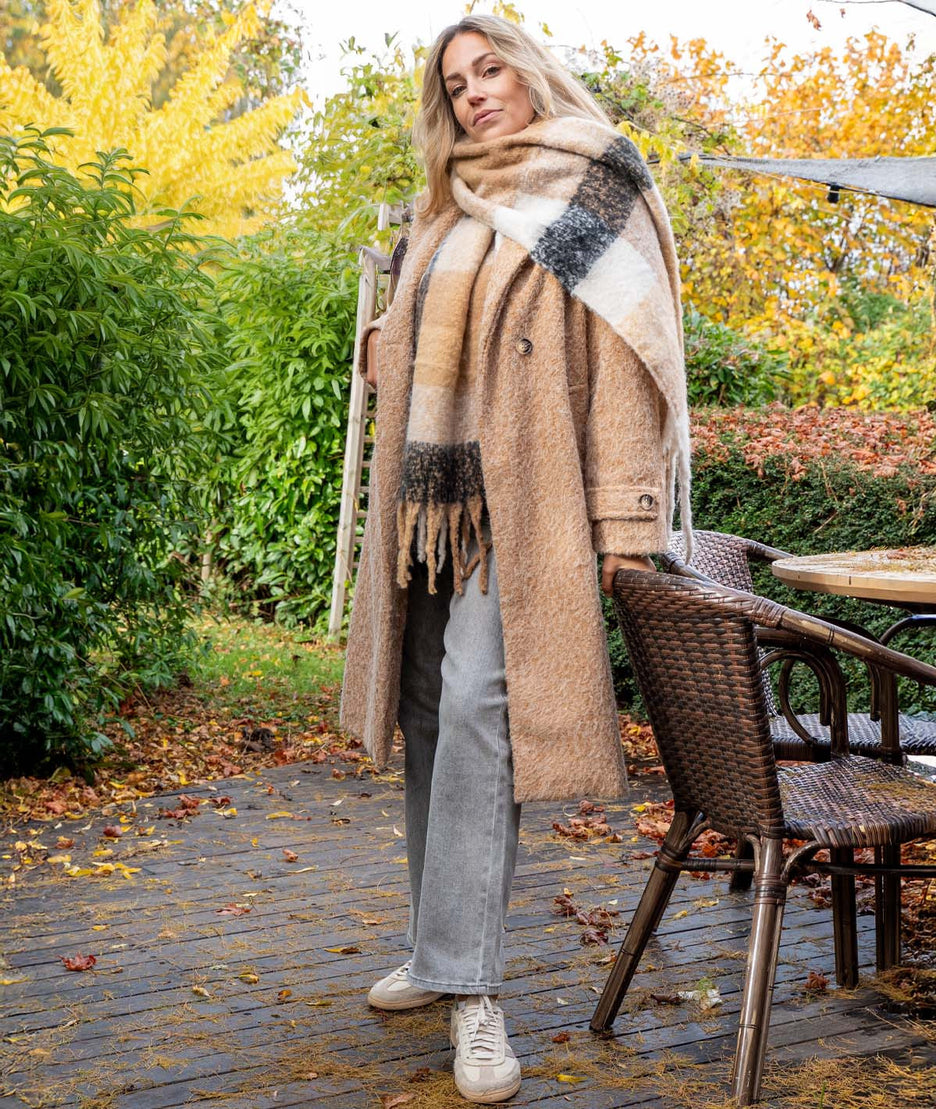 Manteau long chiné Hanna beige tenue complète