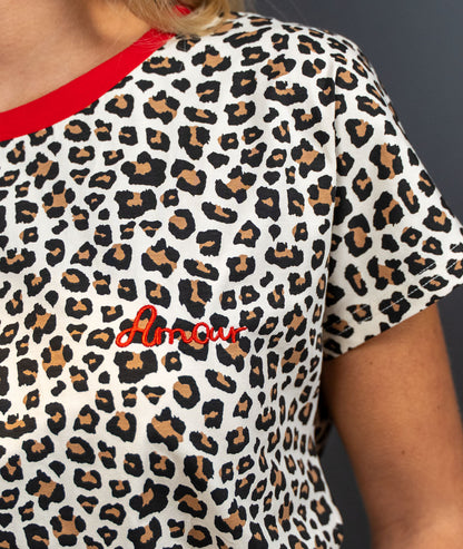 T-shirt léopard amour Léanna camel rouge détails