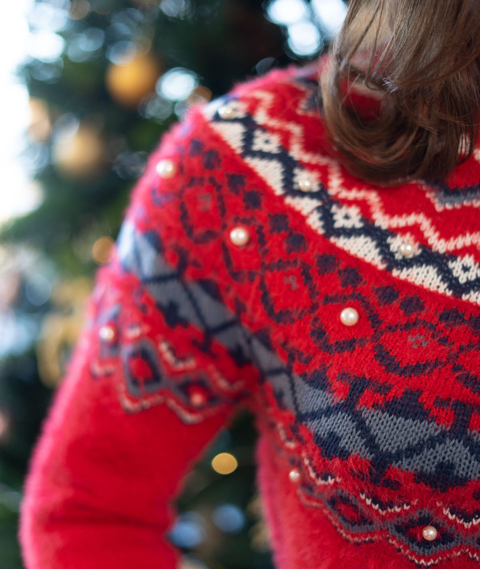 Pull en maille duveteuse avec perles Montanna rouge détails