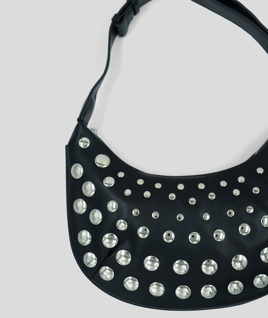Sac à mains demi-lune avec clous Clouta noir détails