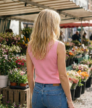 Gilet sans manches boutons dorés Bustia rose dos