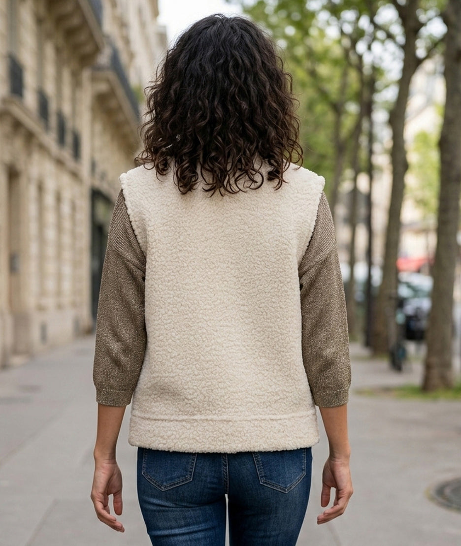 Veste sans manches en bouclette face arrière
