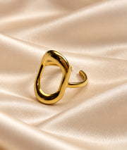 Bague fine ovale goutte dorée ajourée