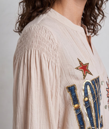 Chemise Lova beige effet froissé avec motifs fantaisie — marque Carnaby