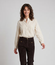 Chemise bohème femme écrue en coton avec col mao et détails dentelle