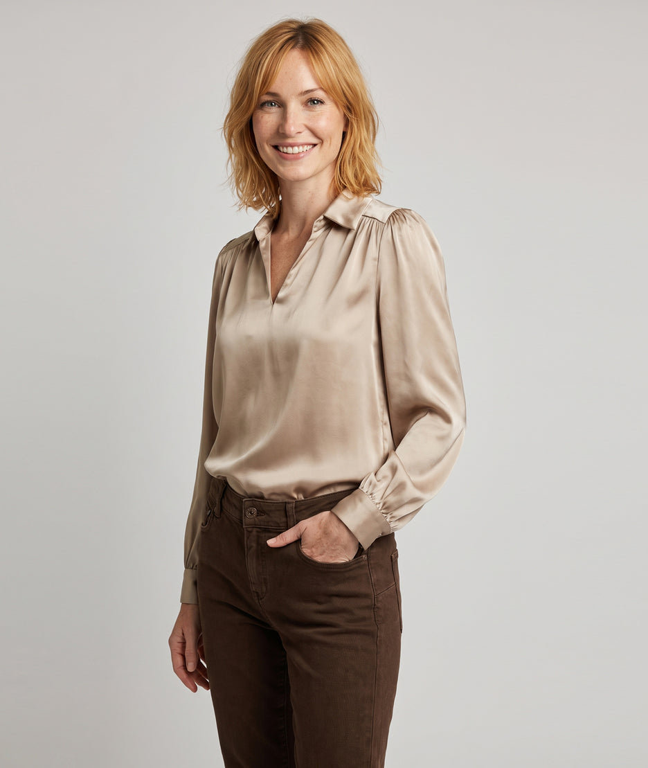 Blouse en satin femme Solia beige vue de face