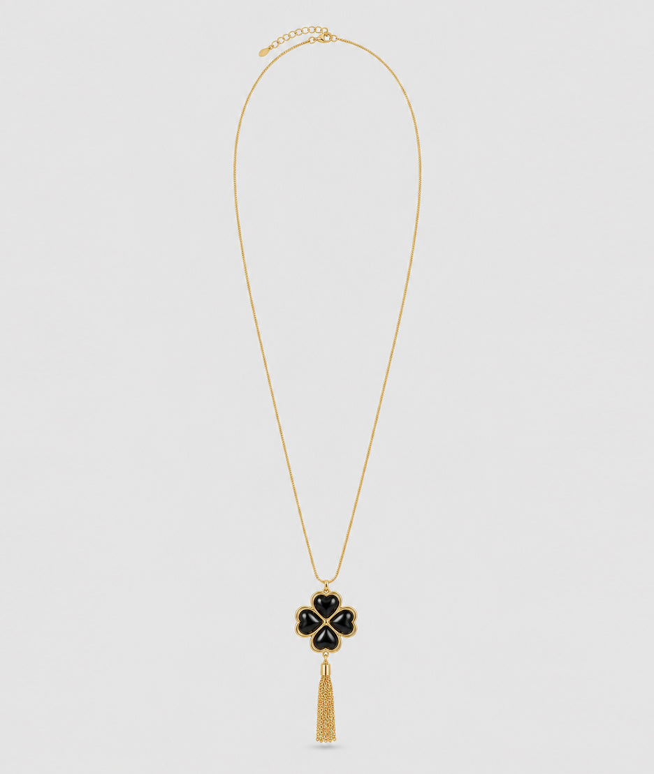 Collier Trèfle doré sautoir avec pendentif noir et franges — marque Carnaby