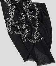 Foulard Brody à broderie noir détail