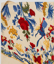 Foulard Florina motif fleuri beige détail