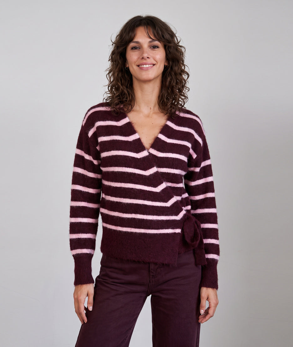 Gilet Alice bordeaux et rose cache-cœur à rayures en maille duveteuse — Carnaby