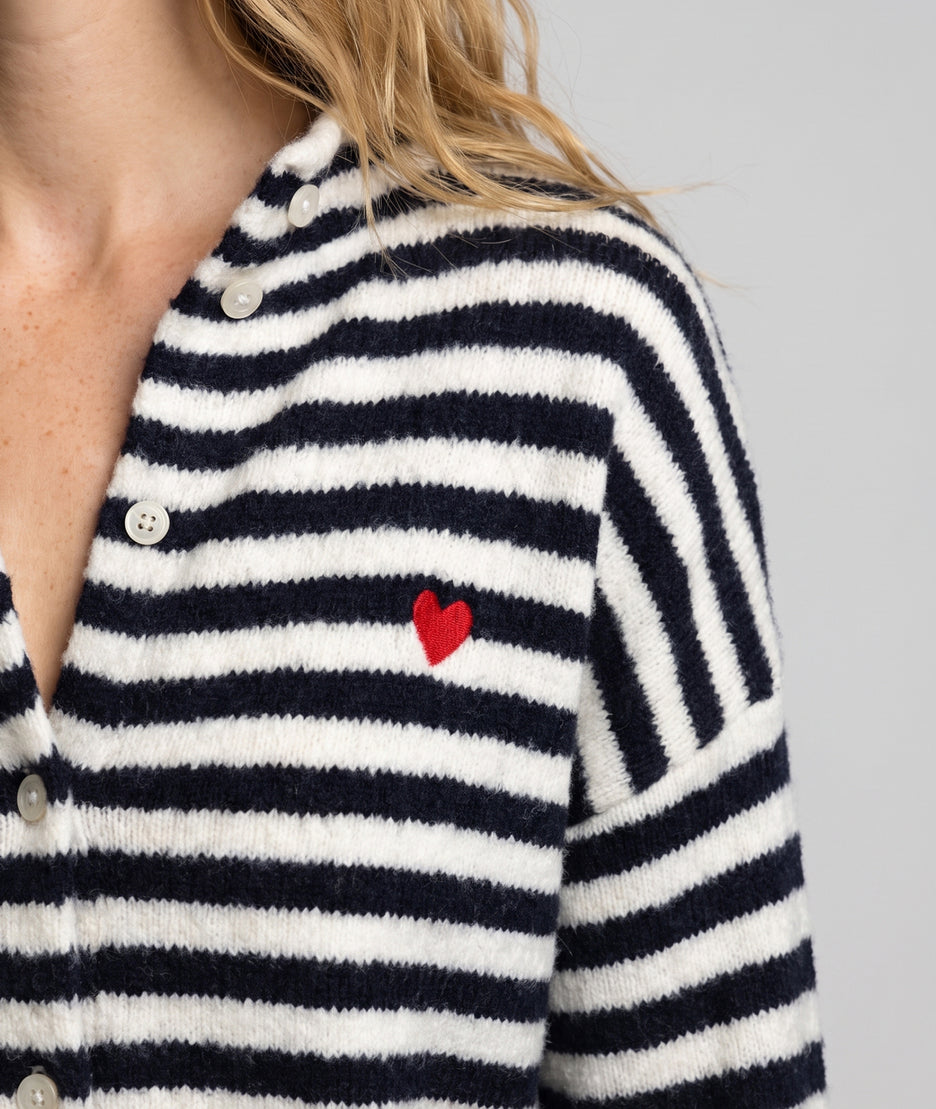 Gilet en maille femme à rayures marine écru et broderie cœur