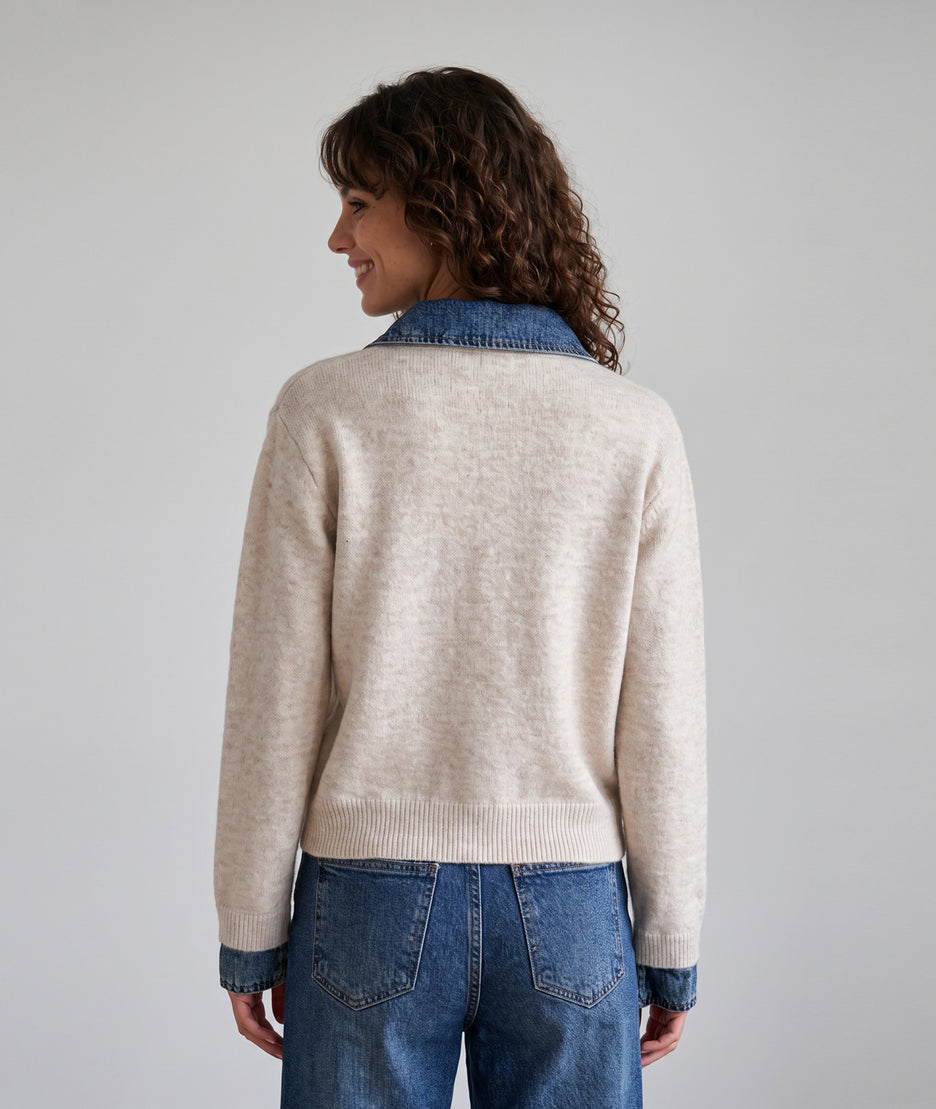 Gilet bi-matière maille et jean femme beige à boutons dorés