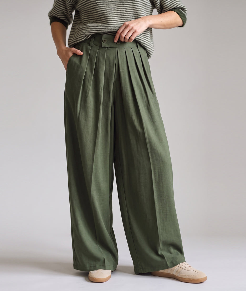 Pantalon habillé femme Carlita kaki coupe large à pinces