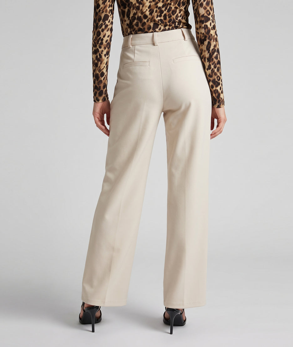 Pantalon de tailleur femme écru Torna taille haute porté de dos