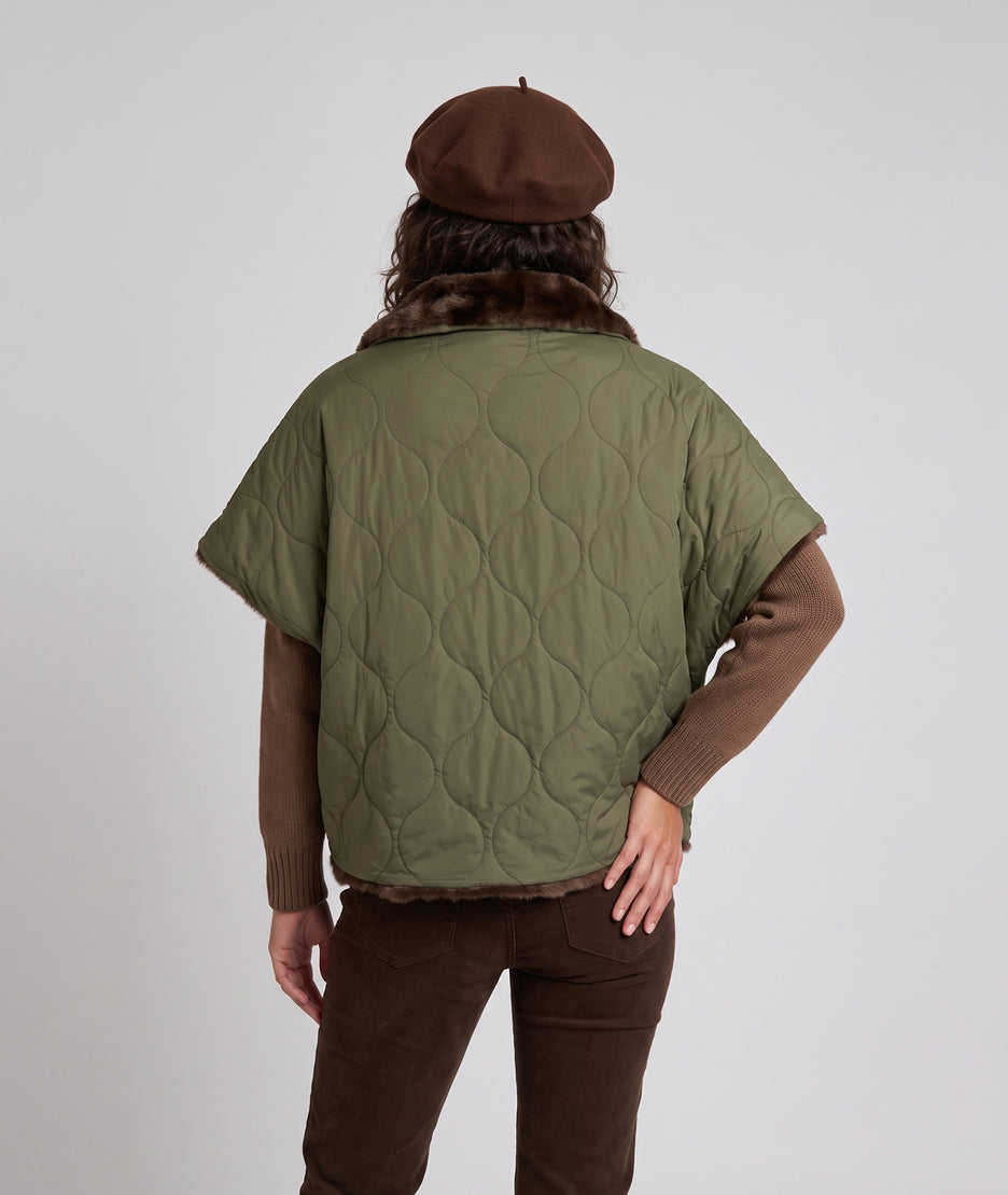 Poncho réversible femme kaki matelassé avec poche kangourou
