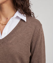 Pull col chemise femme taupe à col V et manches longues