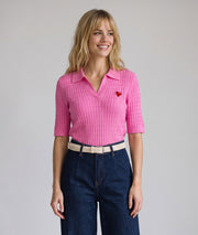 Pull Cuore rose manches courtes en maille torsadée avec broderie cœur rouge — Carnaby