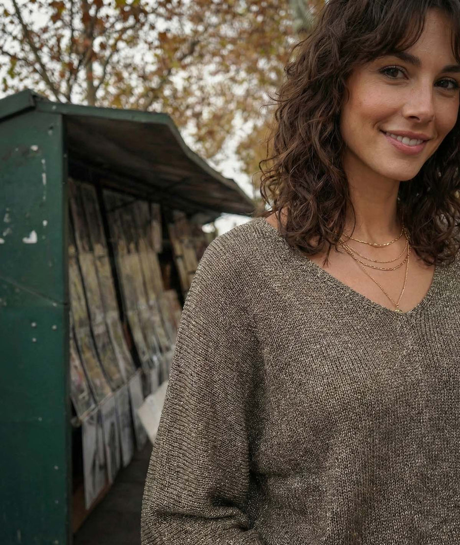 Pull ample pailleté Ilura taupe détail