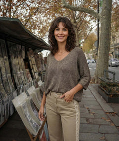 Pull ample pailleté Ilura taupe face avant