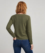 Pull col V femme Suzanna kaki en maille fine avec boutons