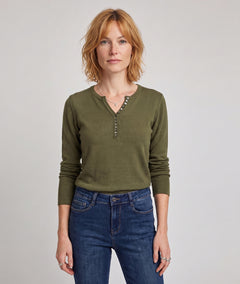 Pull col V femme Suzanna kaki en maille fine avec boutons