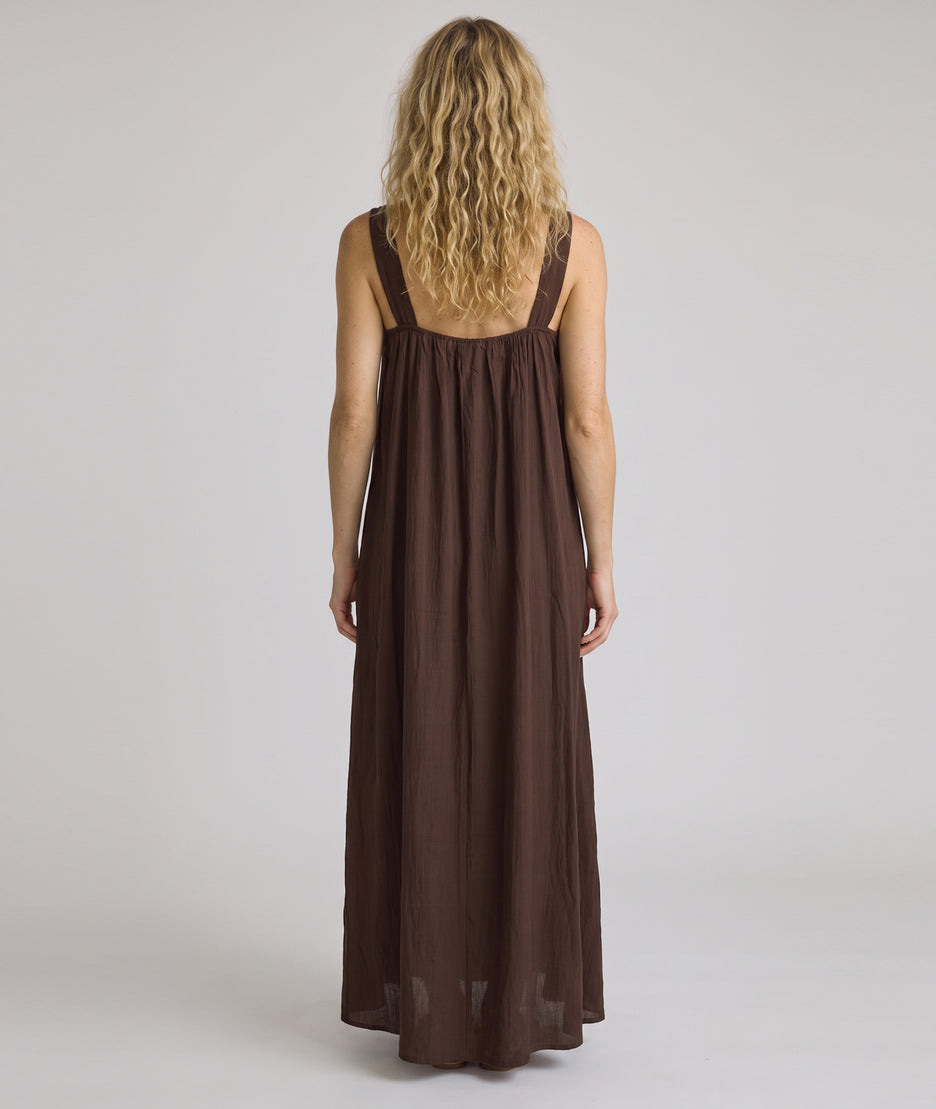 Robe longue Bij choco ample avec bretelles bijoux dorés — marque Carnaby