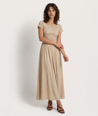 Robe Laura beige portée haut smocké jupe longue fluide - Carnaby