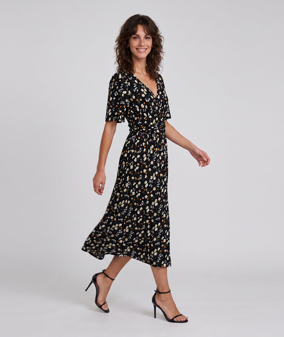 Robe longue Leoa noir à motif fleuri avec col en V — marque Carnaby