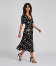 Robe longue Leoa noir à motif fleuri avec col en V — marque Carnaby