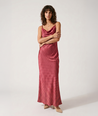 Robe Poina en satin à imprimé pois et col bénitier - bordeau
