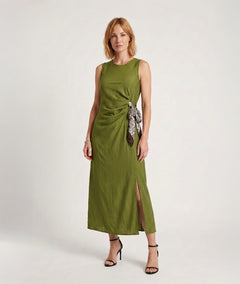 Robe longue habillée Tyna avec foulard couleur vert olive