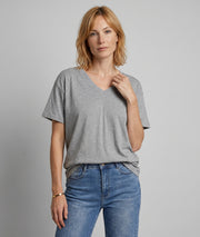 T-shirt Copine à inscription colorée gris face