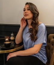 T-shirt effet satiné Unity jean de côté