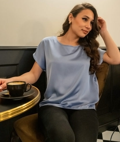 T-shirt effet satiné Unity jean face avant