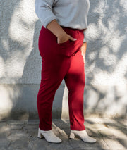Pantalon carotte habillé Jennya bordeaux de coté