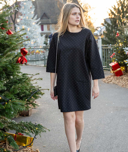 Robe courte noire à strass noir face avant