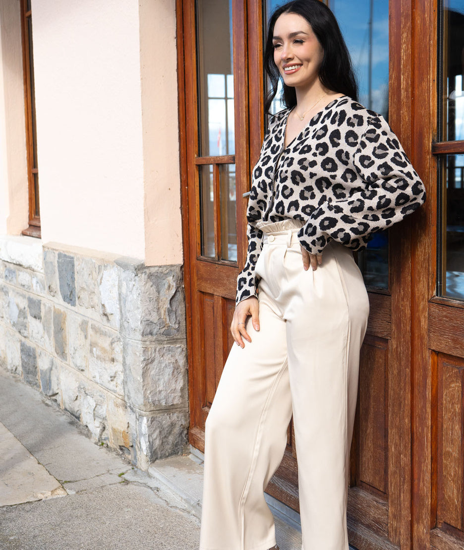 Pantalon tailleur large Lowa beige tenue complète